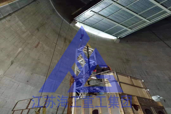 脱硫塔CEMS电梯-烟囱升降梯-烟筒升降机-在遂宁热电厂技改中合格