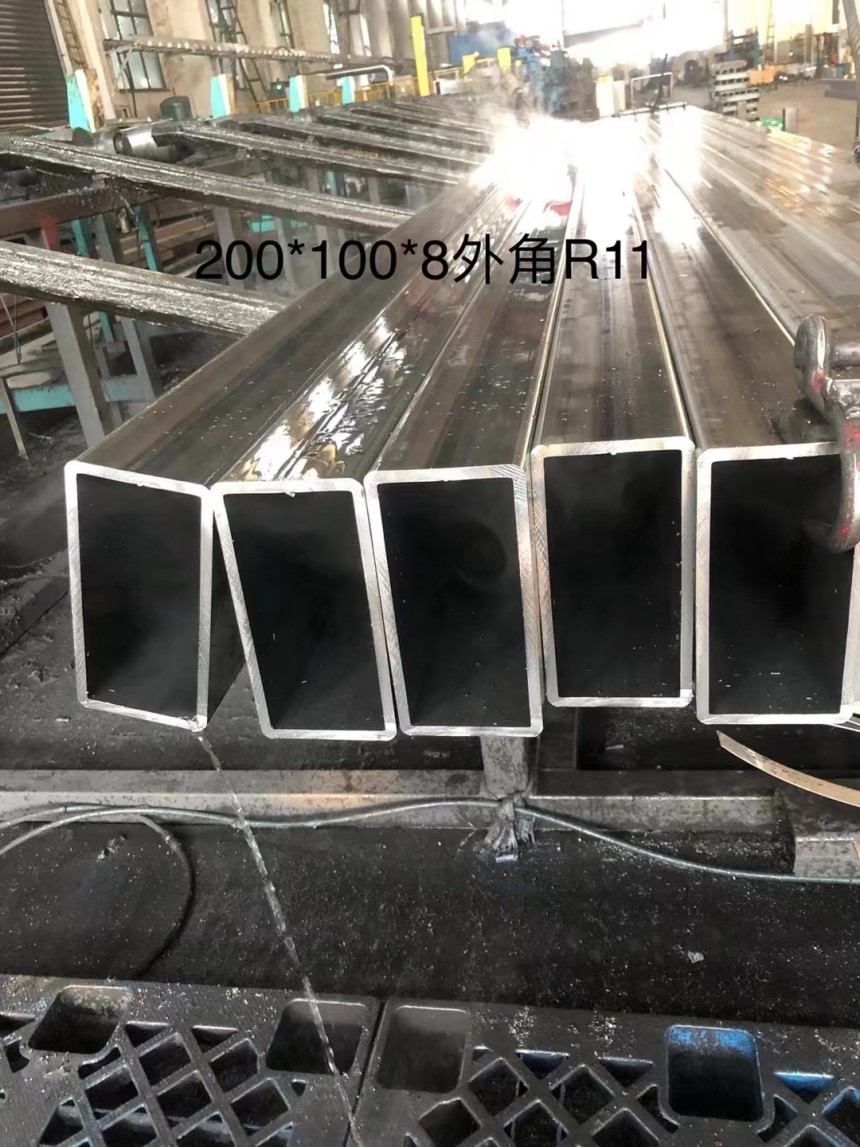 长沙Q355D低温方管厂  350x150x10方管