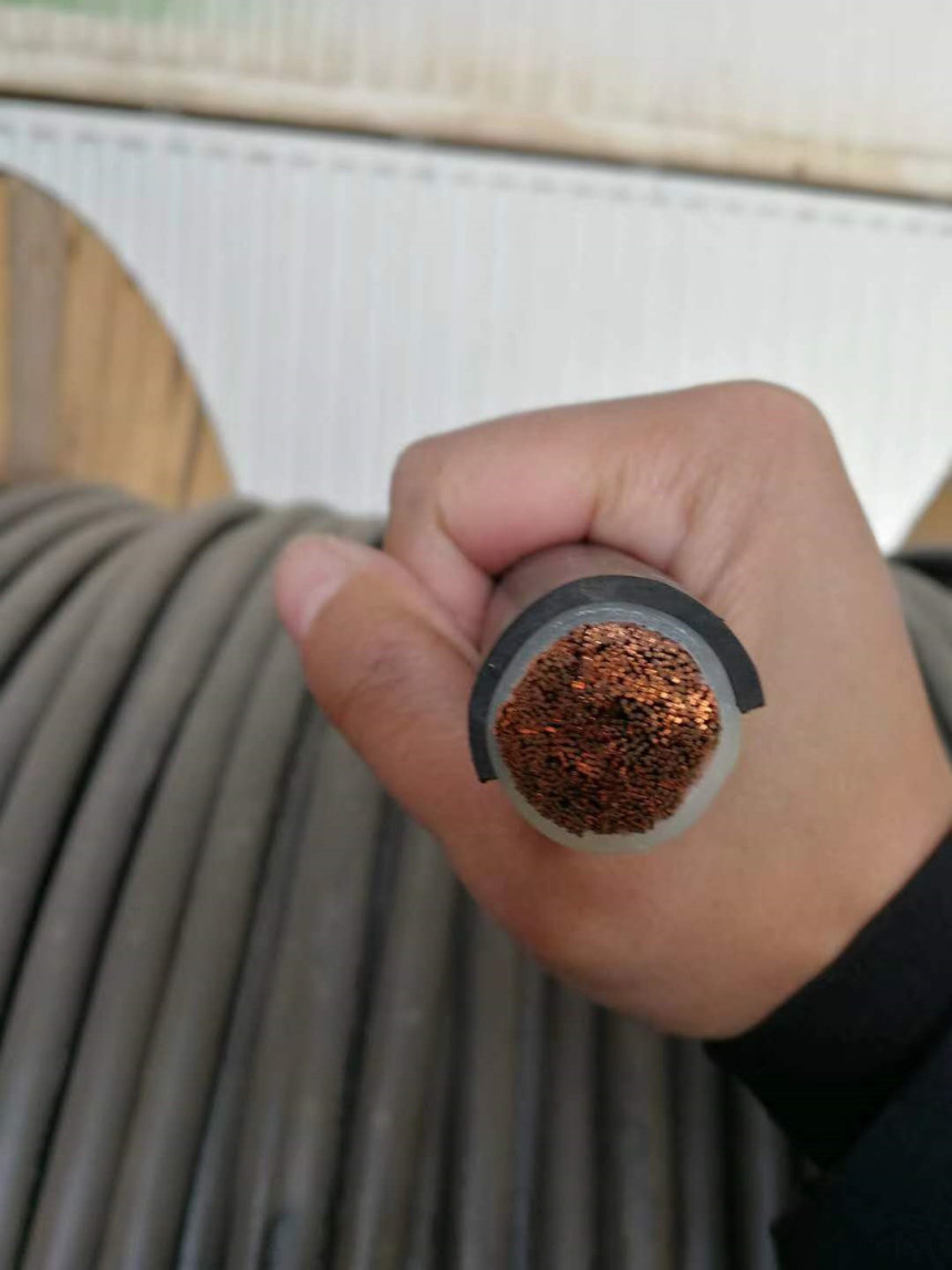钦州市400铜电缆回收多少钱一吨  上门看货估价