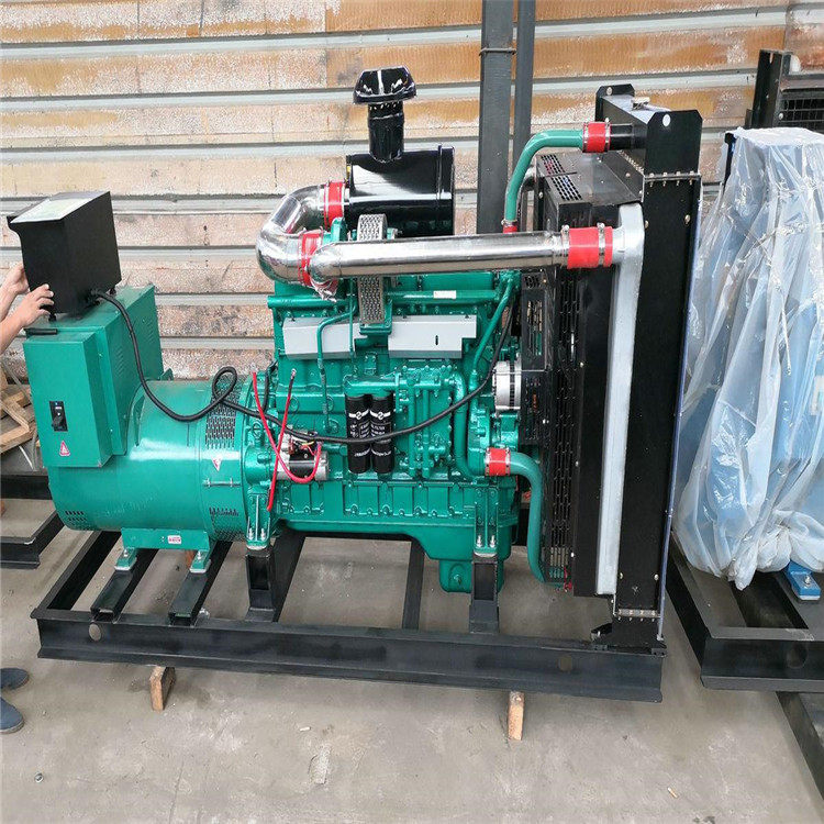 苏州回收二手发电机++康明斯发电机组回收