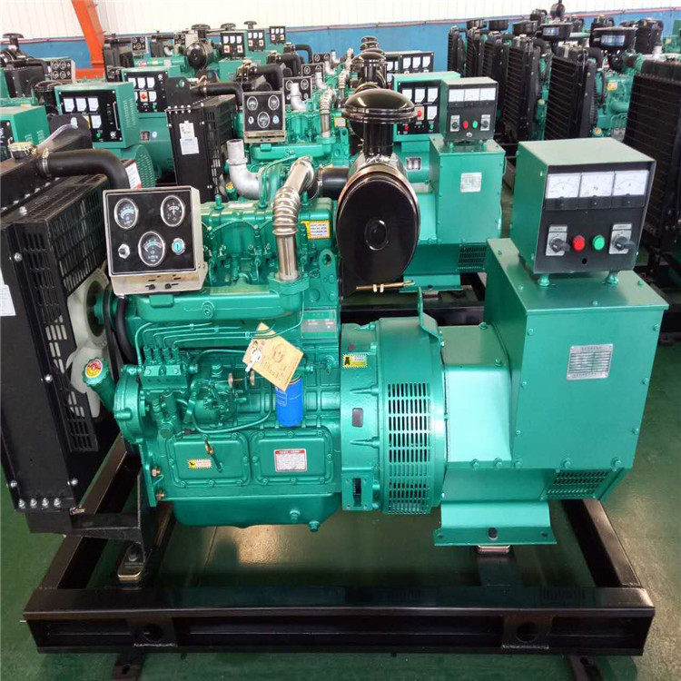 苏州平江进口发电机回收++小松发电机组回收