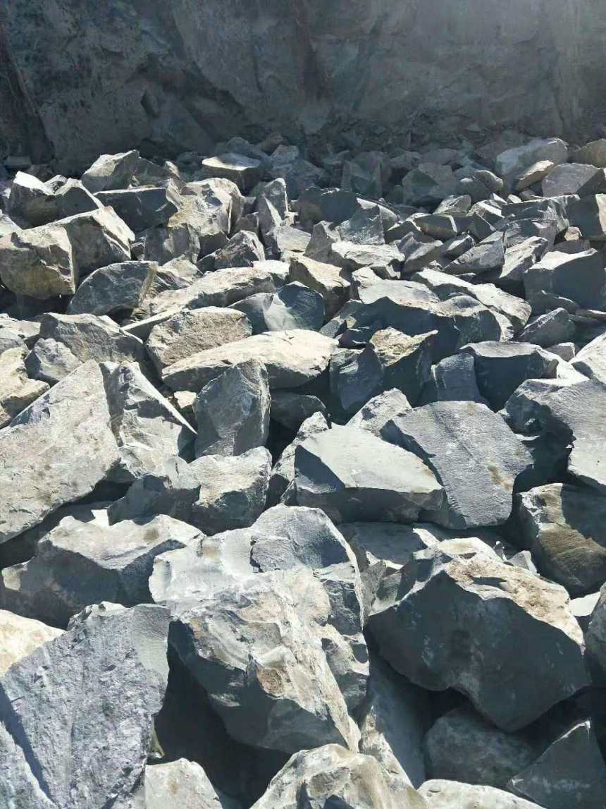 高速用玄武岩石料临清多少钱一立方米——展飞石材